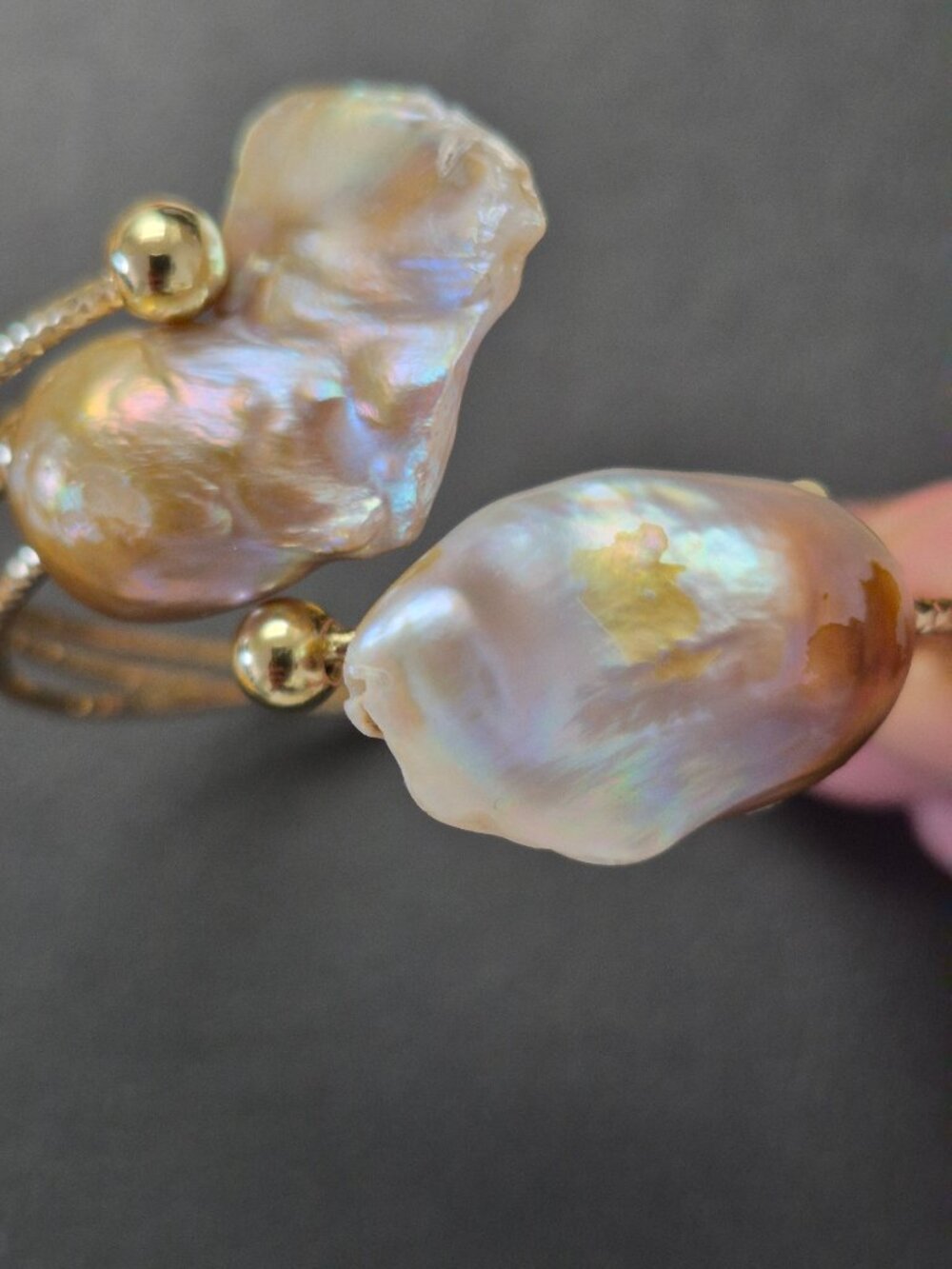 Baroque freshwater pearl bracelet